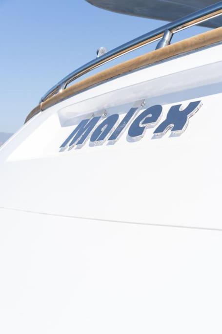 Super Yacht Located In Puerto Banus Hotel en barco Marbella